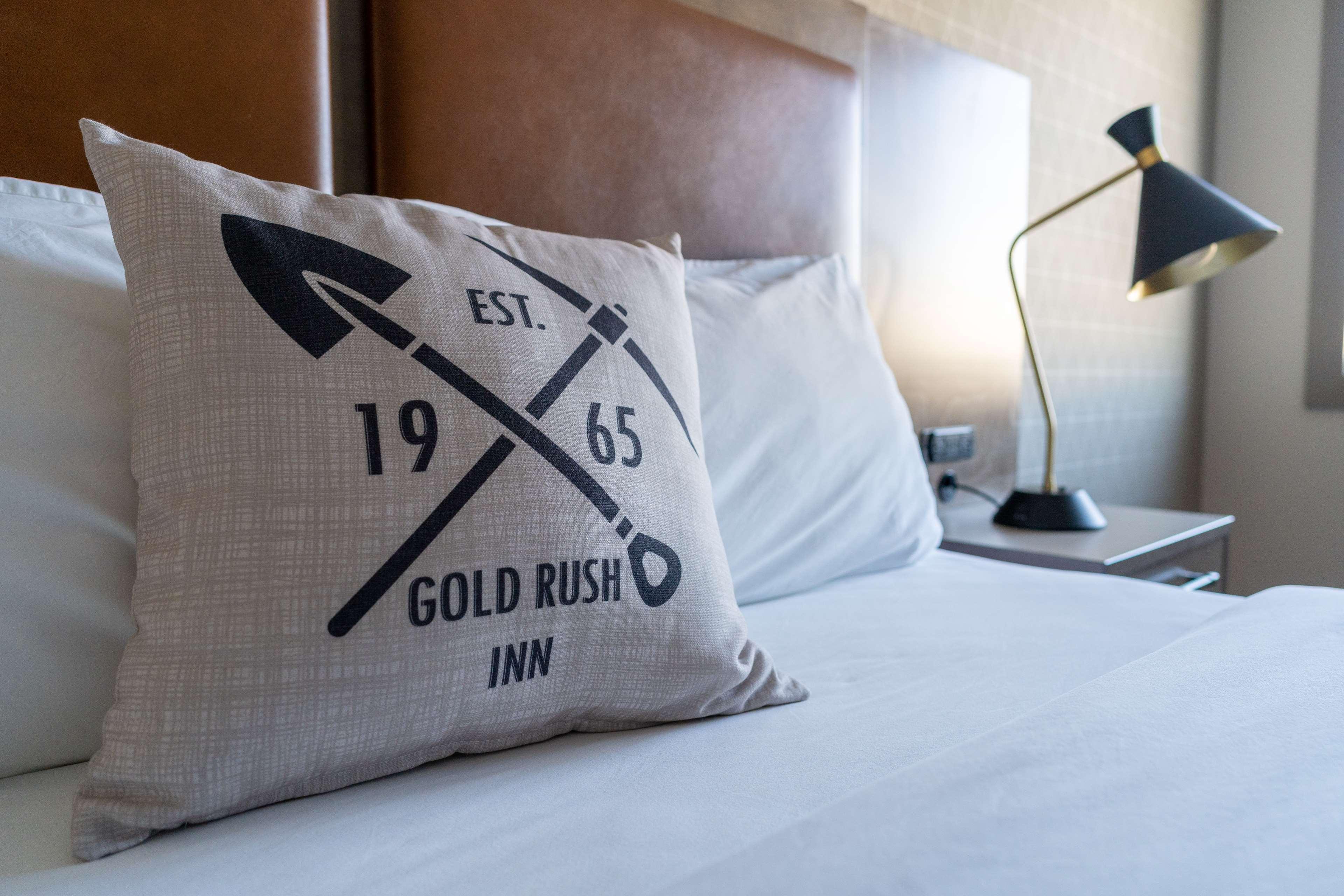 Best Western Gold Rush Inn Whitehorse Exterior foto